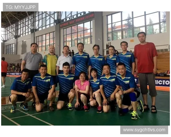 南京羽毛球队与重庆羽毛球队赛后战术分析与复盘探讨